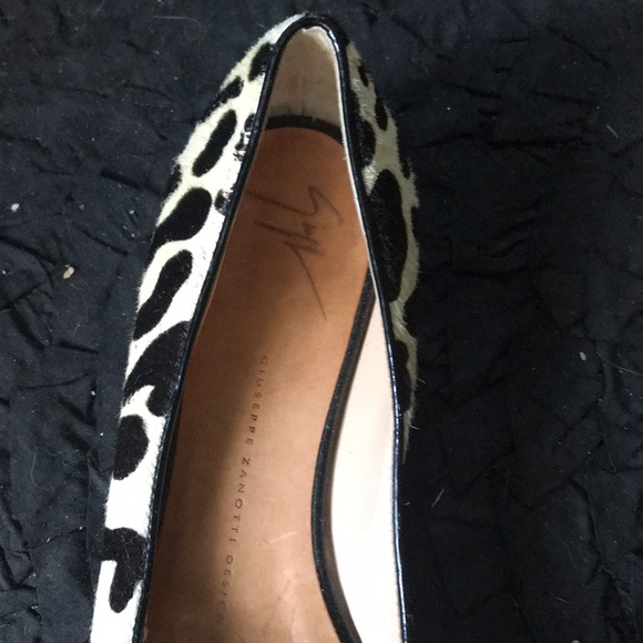 “GIUSEPPE ZANOTTI “ Pony Hair Ladies Flats. - Picture 14 of 16